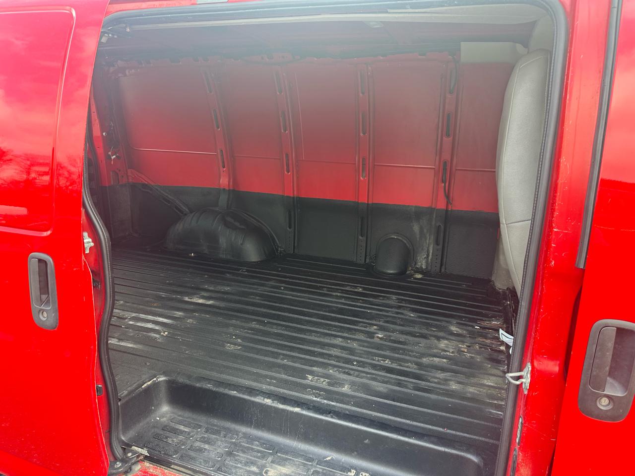 Chevrolet Express Cargo Van RWD 3500 135" 2019