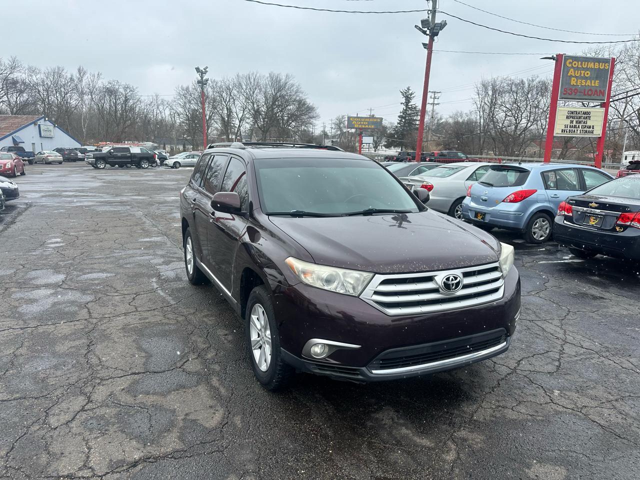 Toyota Highlander 4WD 4dr V6 Base (Natl) 2011