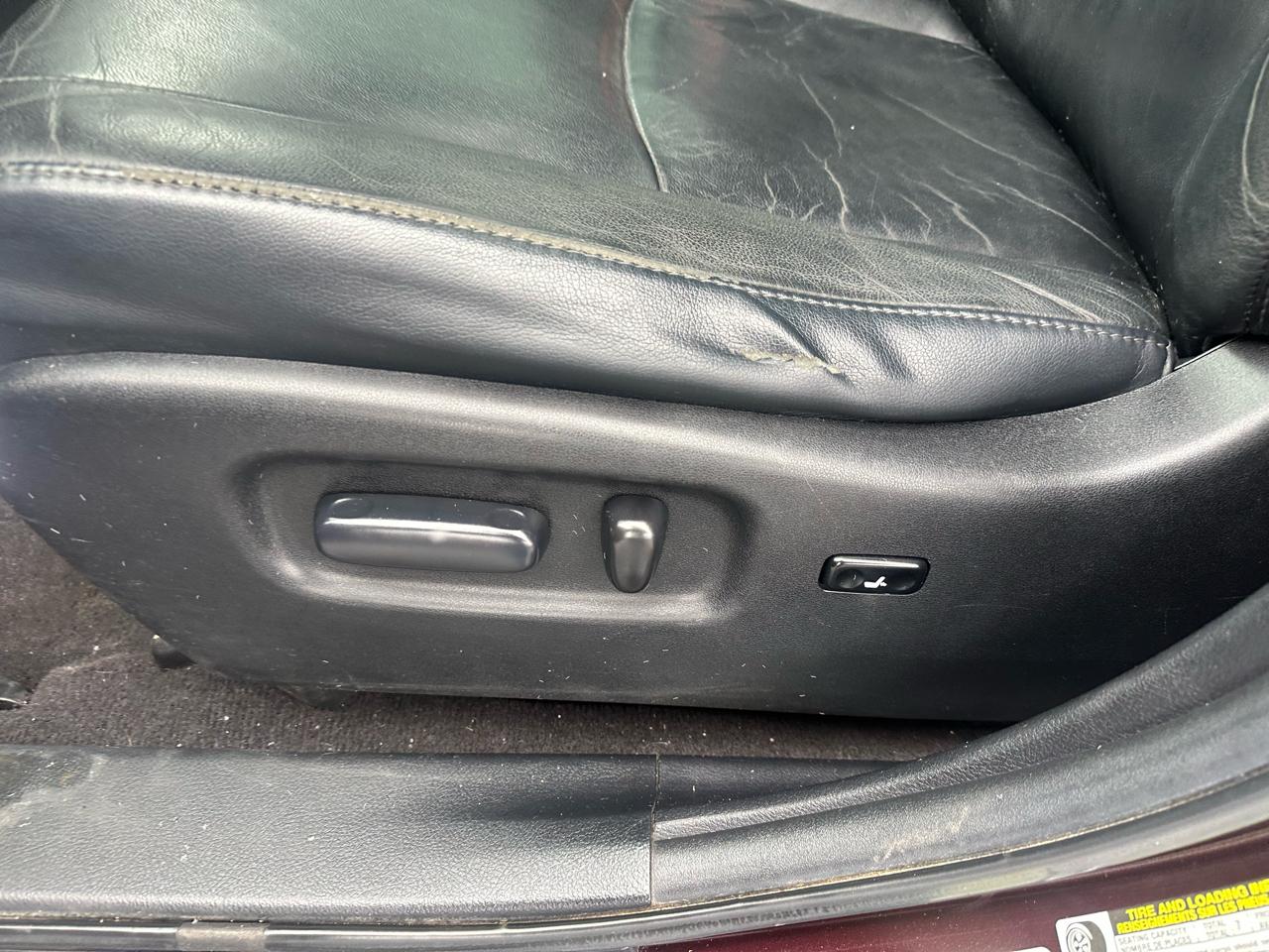 Toyota Highlander 4WD 4dr V6 Base (Natl) 2011