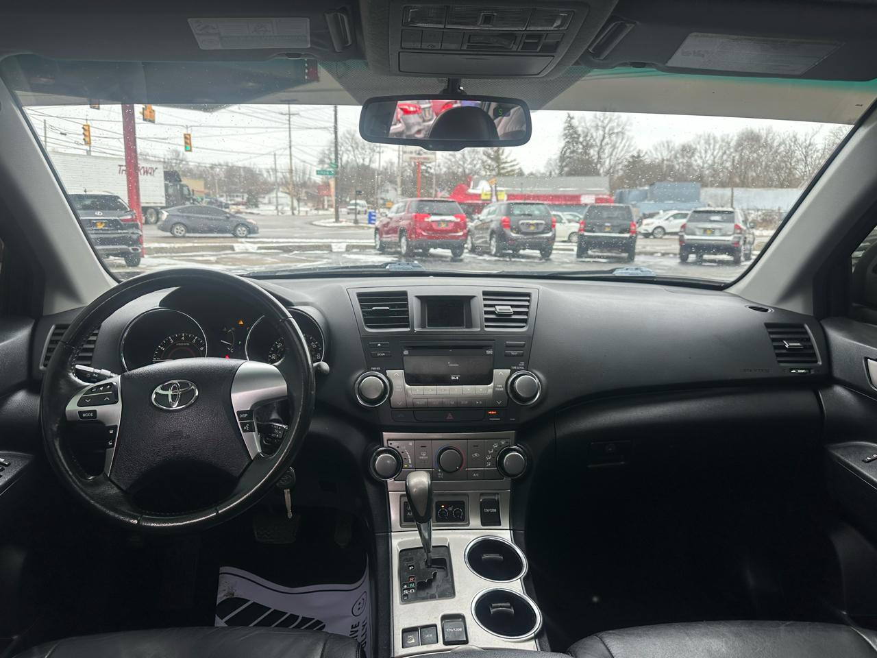 Toyota Highlander 4WD 4dr V6 Base (Natl) 2011