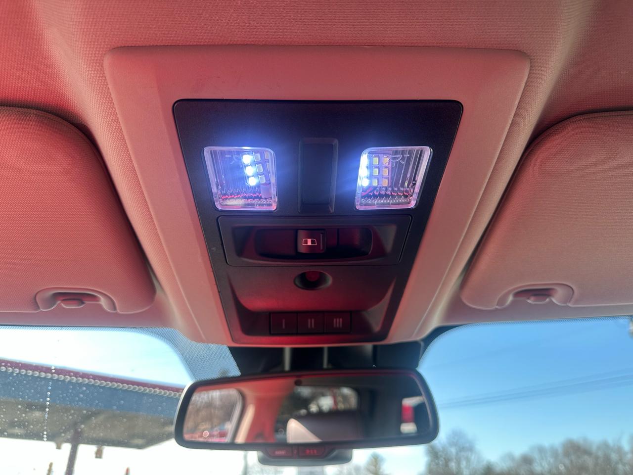 RAM 1500 Laramie 4x4 Crew Cab 5'7" Box 2017