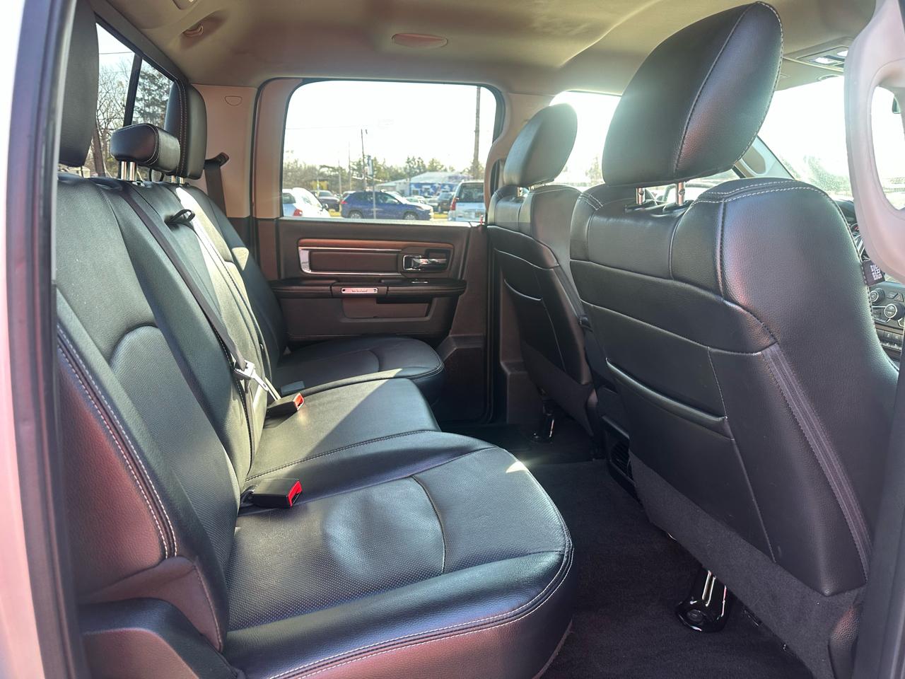 RAM 1500 Laramie 4x4 Crew Cab 5'7" Box 2017