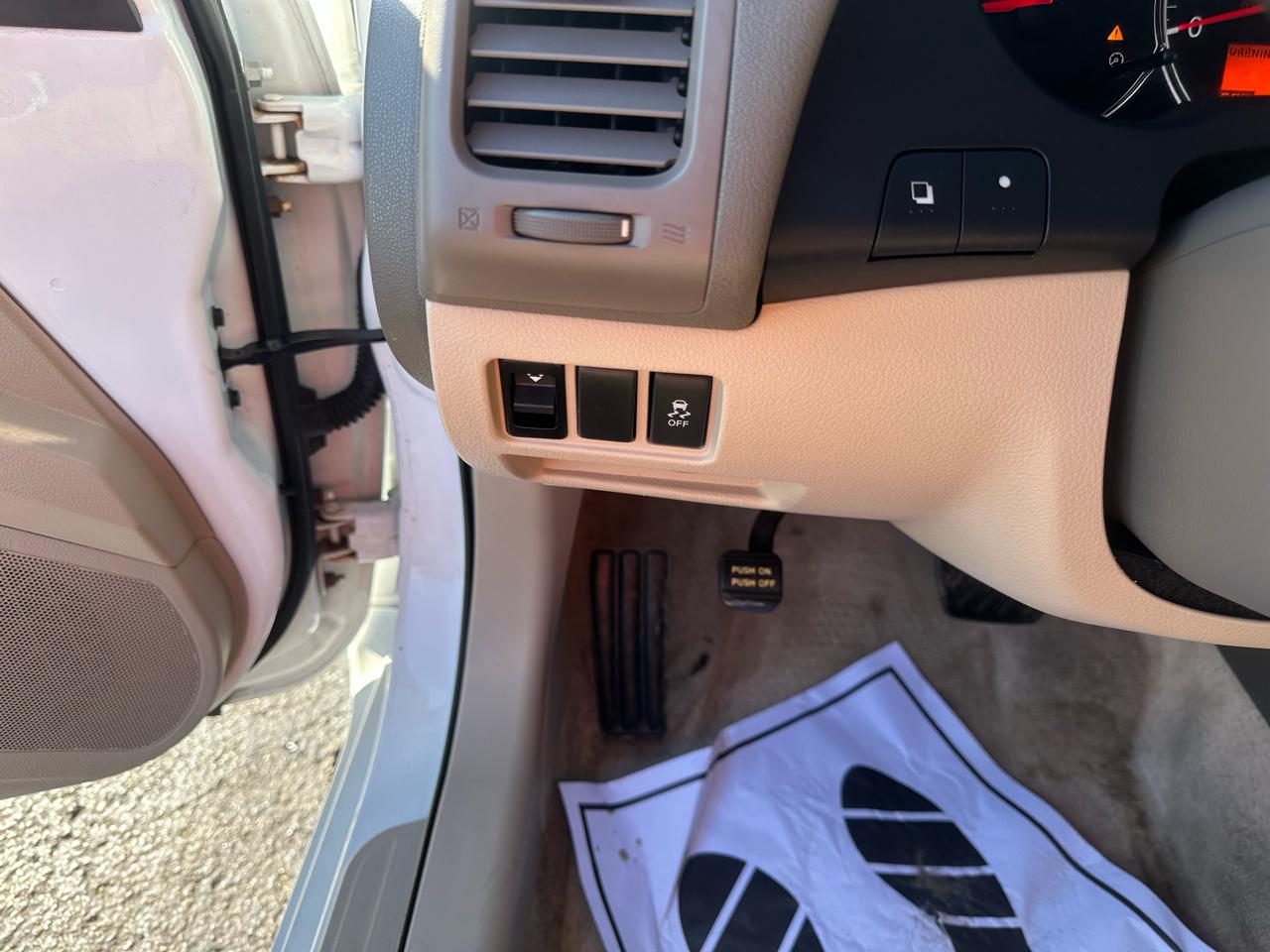 Nissan Altima 4dr Sdn I4 CVT 2.5 S 2012