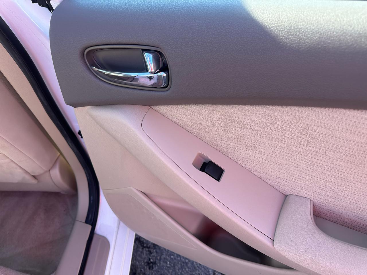 Nissan Altima 4dr Sdn I4 CVT 2.5 S 2012