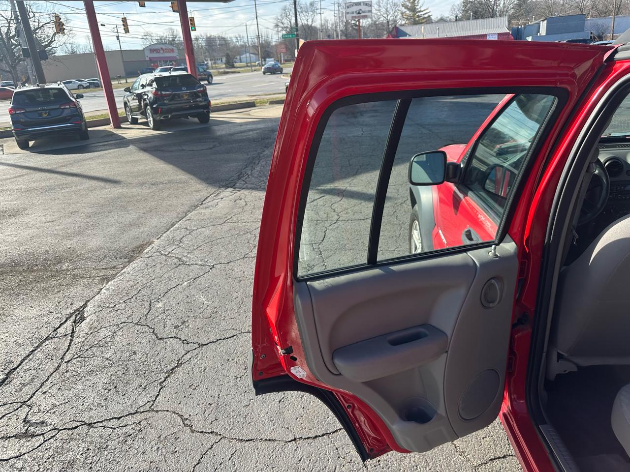 Jeep Liberty 4dr Sport 4WD 2003