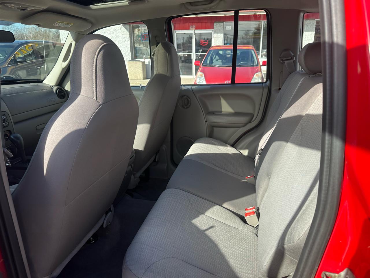 Jeep Liberty 4dr Sport 4WD 2003