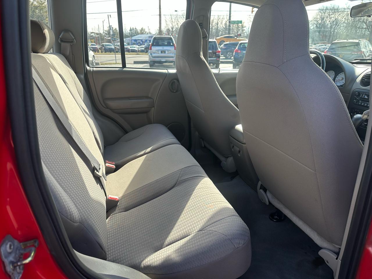 Jeep Liberty 4dr Sport 4WD 2003