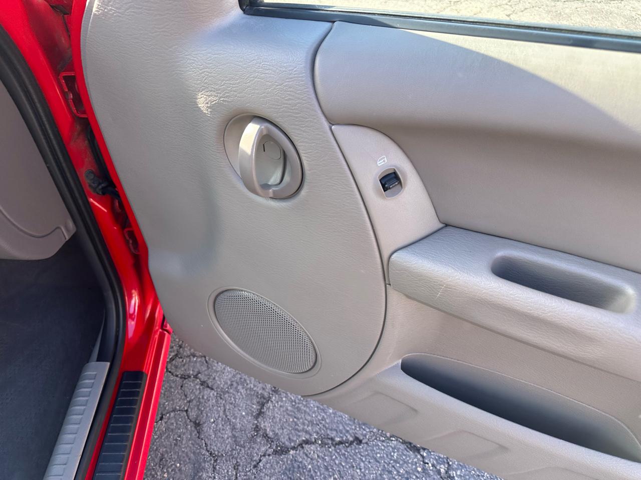 Jeep Liberty 4dr Sport 4WD 2003