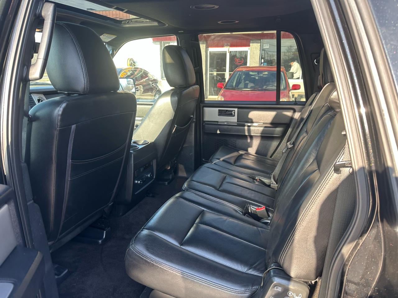 Ford Expedition EL 4WD 4dr XLT 2015