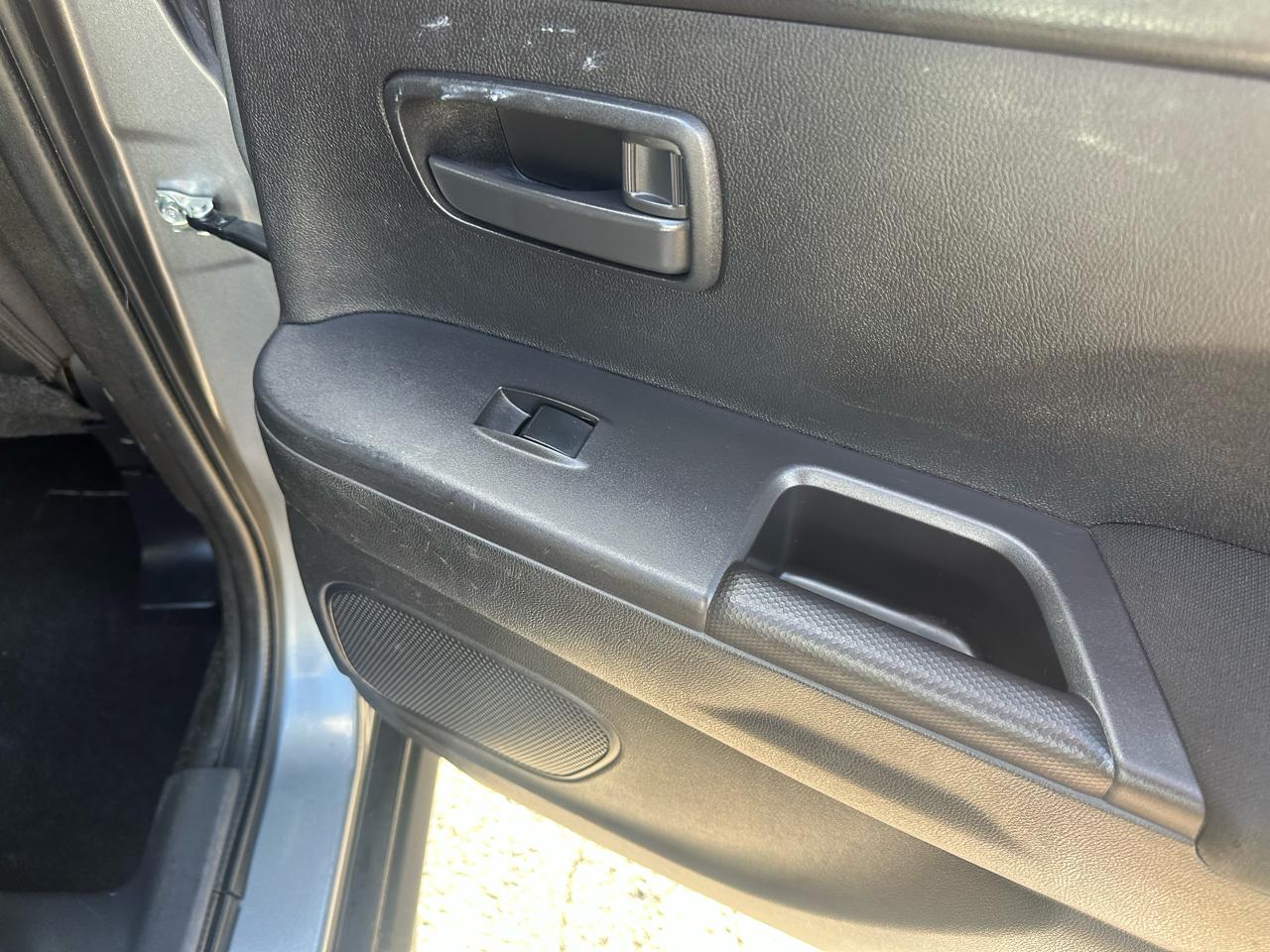 Mitsubishi Outlander Sport 2WD 4dr Man ES 2014