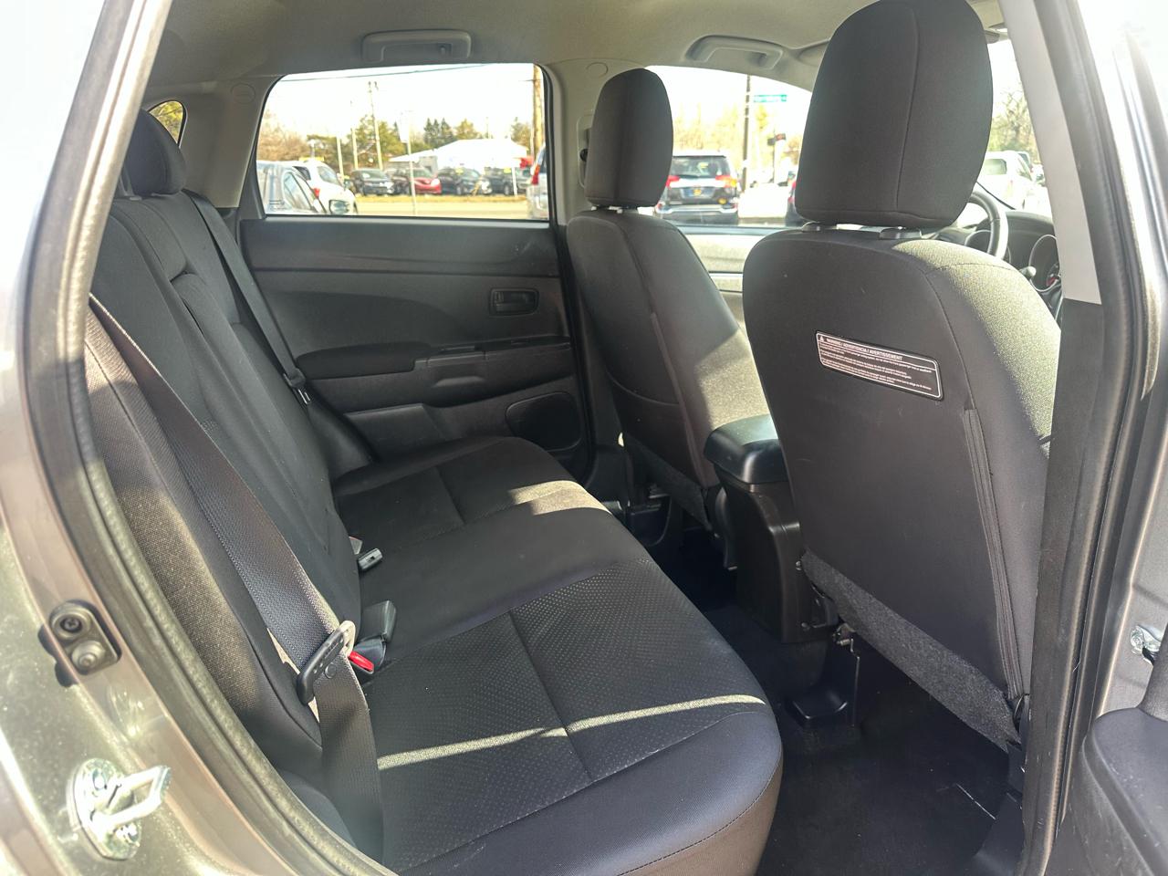 Mitsubishi Outlander Sport 2WD 4dr Man ES 2014