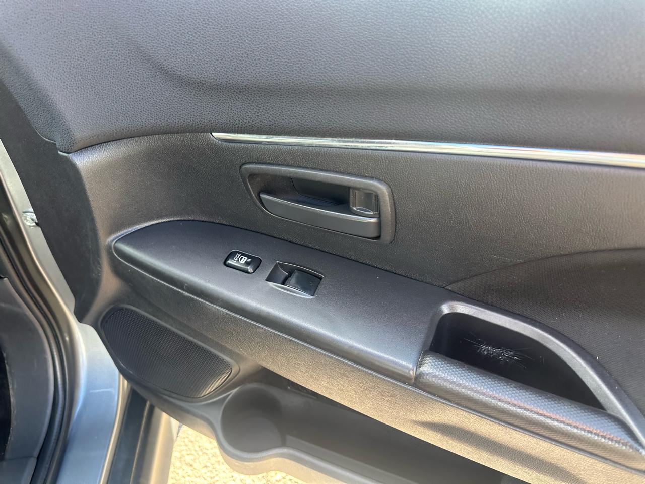 Mitsubishi Outlander Sport 2WD 4dr Man ES 2014