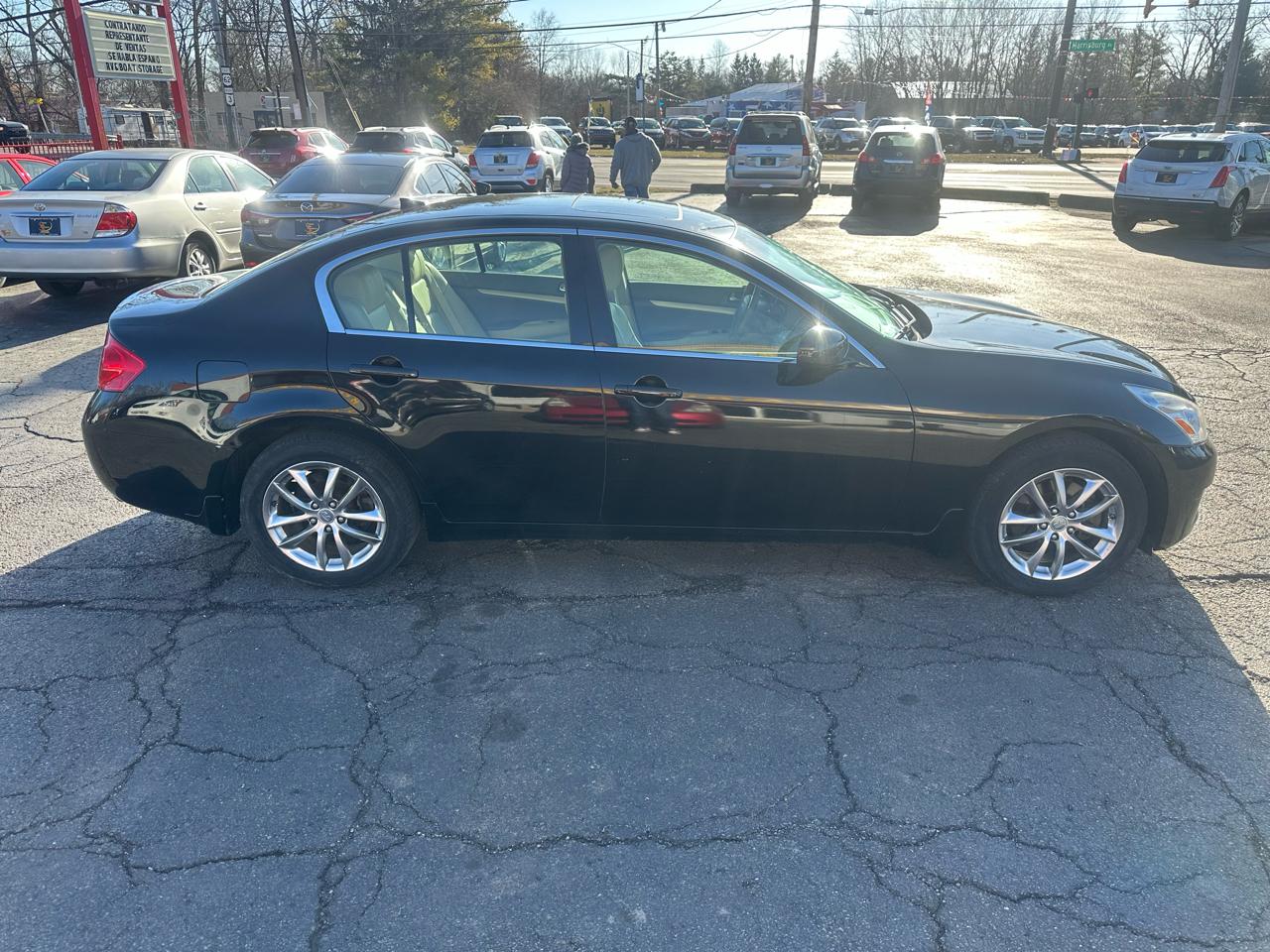 Infiniti G35 Sedan 4dr x AWD 2008