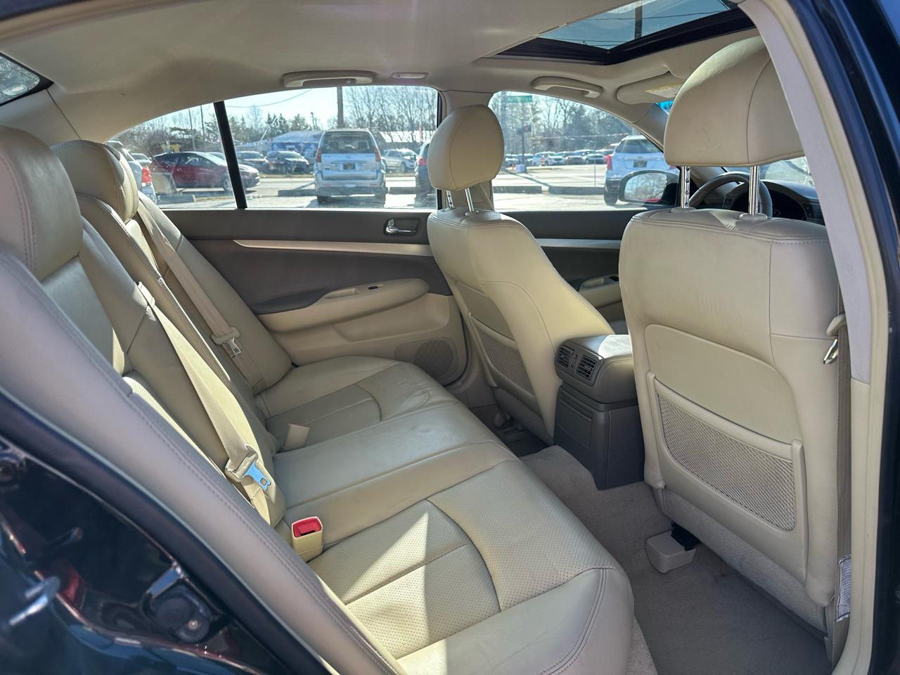 Infiniti G35 Sedan 4dr x AWD 2008