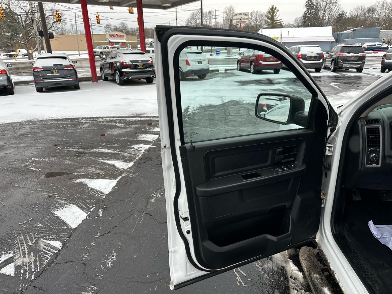 RAM 1500 4WD Quad Cab 140.5" Express 2014