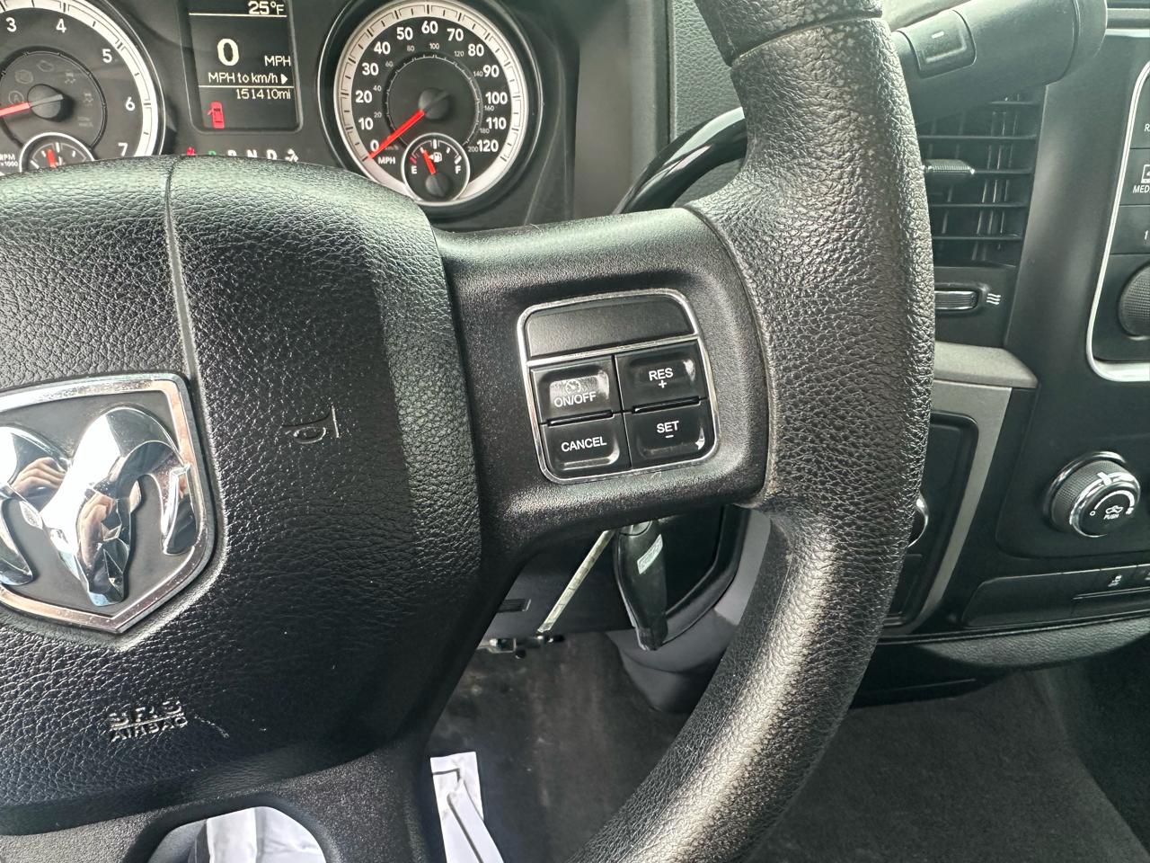 RAM 1500 4WD Quad Cab 140.5" Express 2014