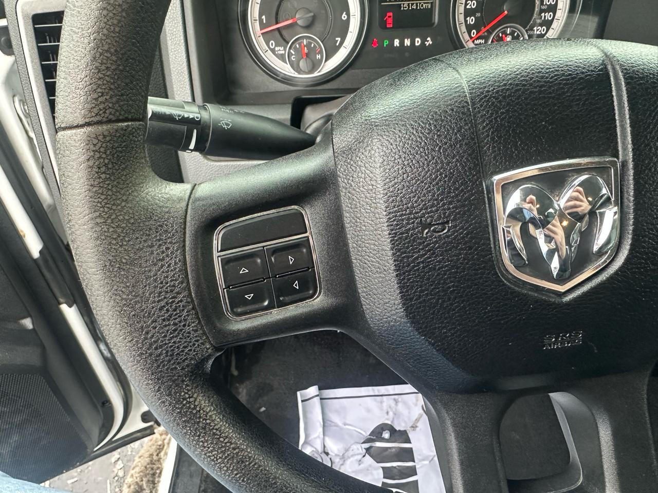 RAM 1500 4WD Quad Cab 140.5" Express 2014