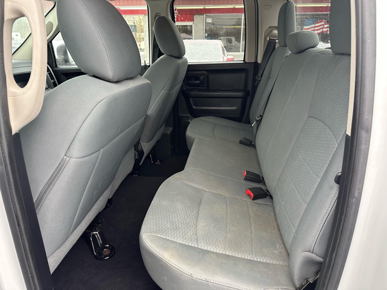 RAM 1500 4WD Quad Cab 140.5" Express 2014