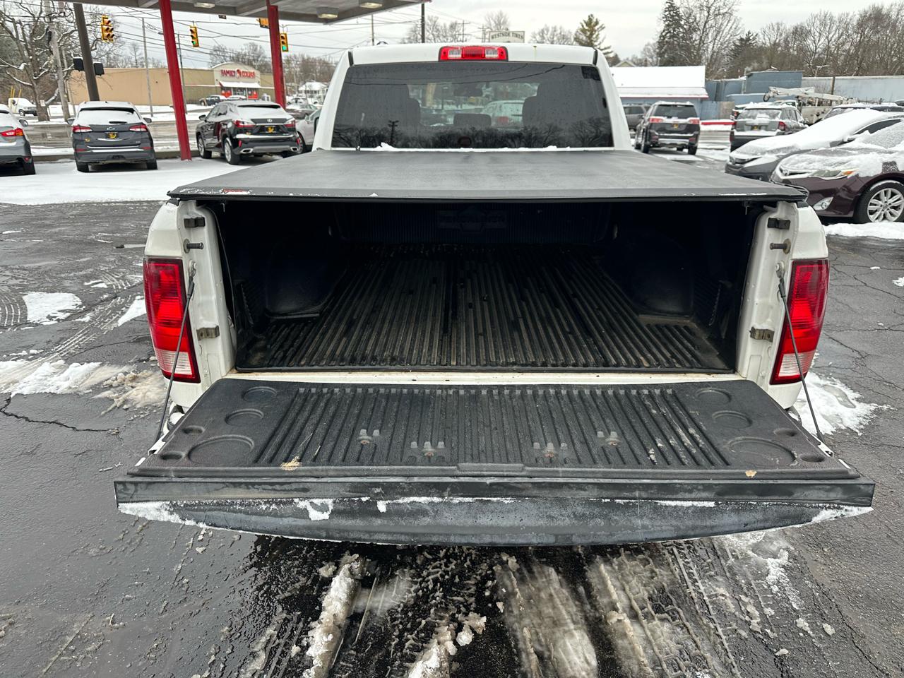 RAM 1500 4WD Quad Cab 140.5" Express 2014