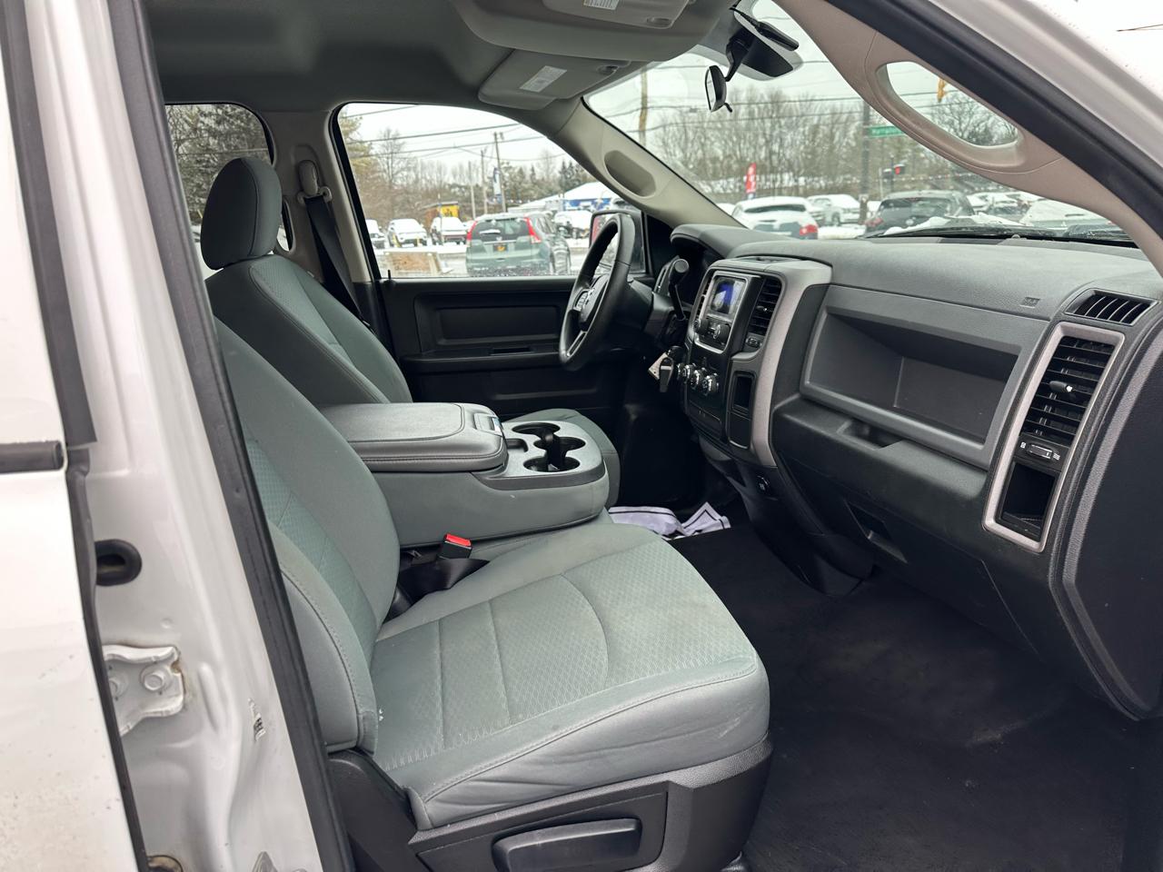 RAM 1500 4WD Quad Cab 140.5" Express 2014