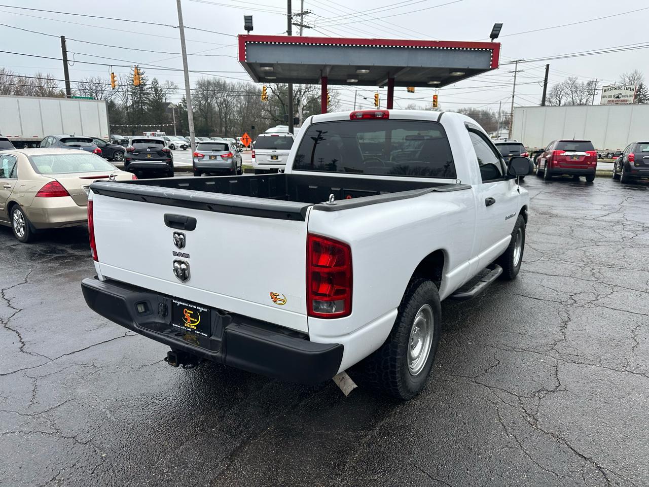 Dodge Ram 1500 2dr Reg Cab 120.5 ST 2006
