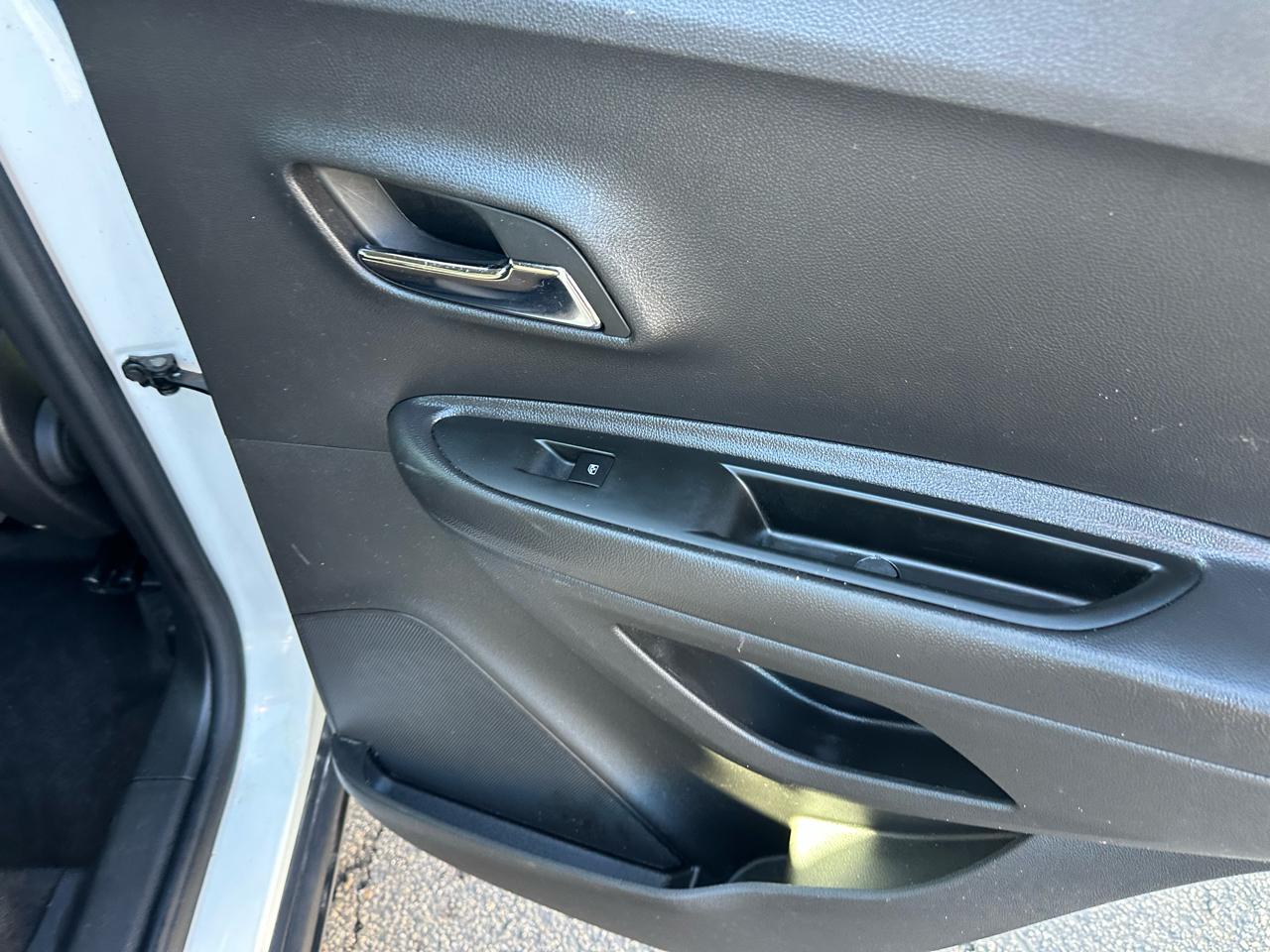 Chevrolet Trax AWD 4dr LS 2020