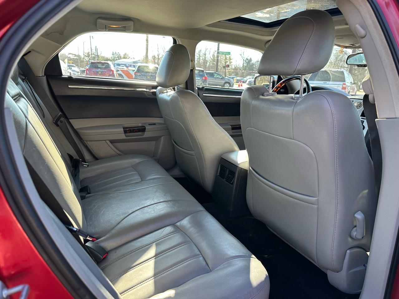 Chrysler 300 4dr Sdn 300C RWD 2007