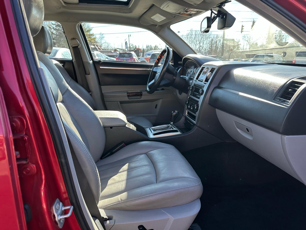 Chrysler 300 4dr Sdn 300C RWD 2007