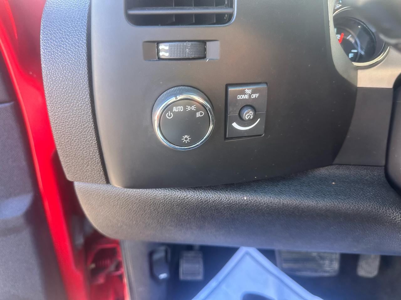 Chevrolet Silverado 1500 4WD Ext Cab 143.5" LT 2009