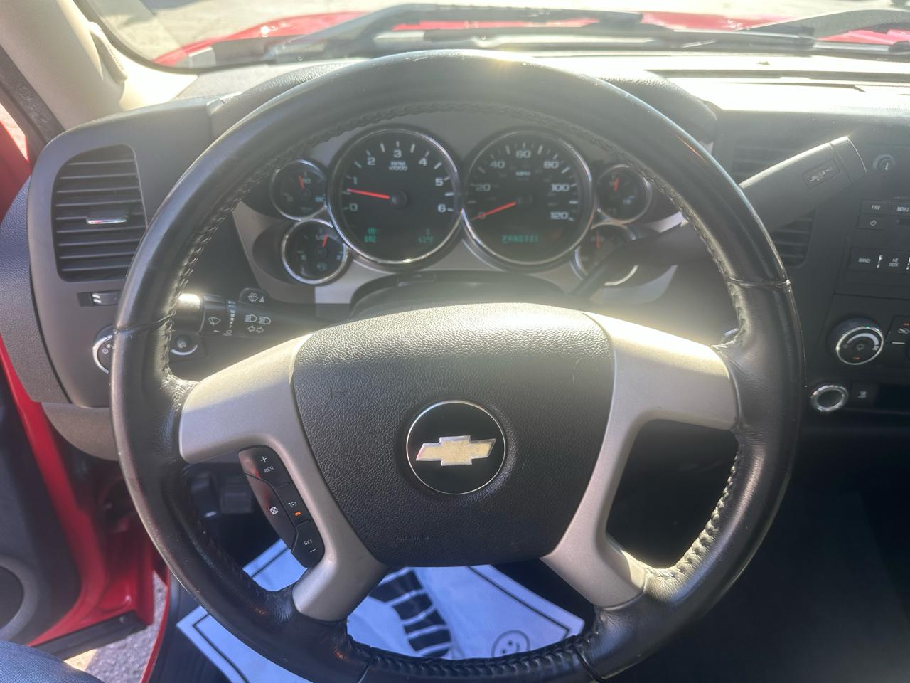 Chevrolet Silverado 1500 4WD Ext Cab 143.5" LT 2009