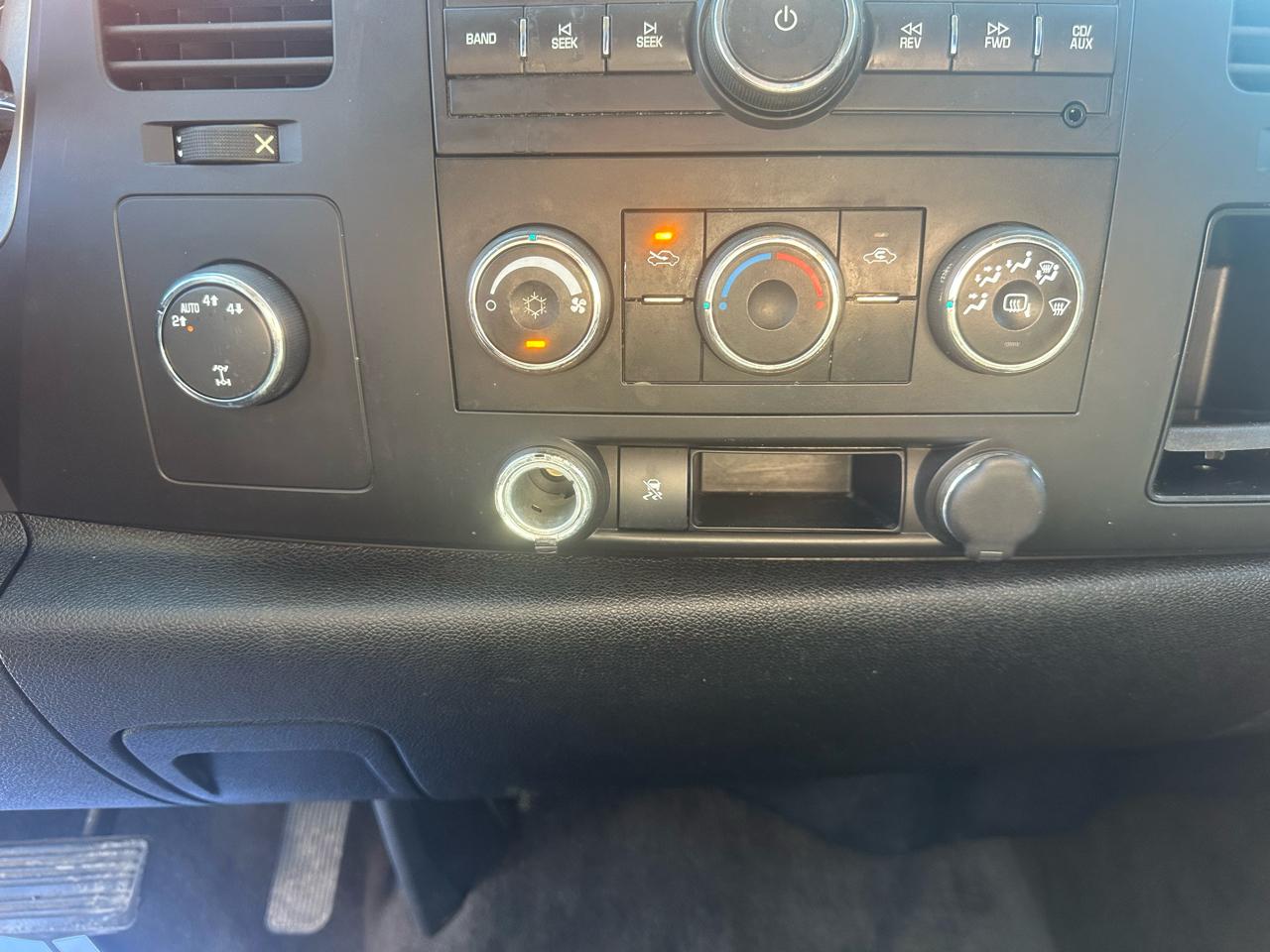 Chevrolet Silverado 1500 4WD Ext Cab 143.5" LT 2009