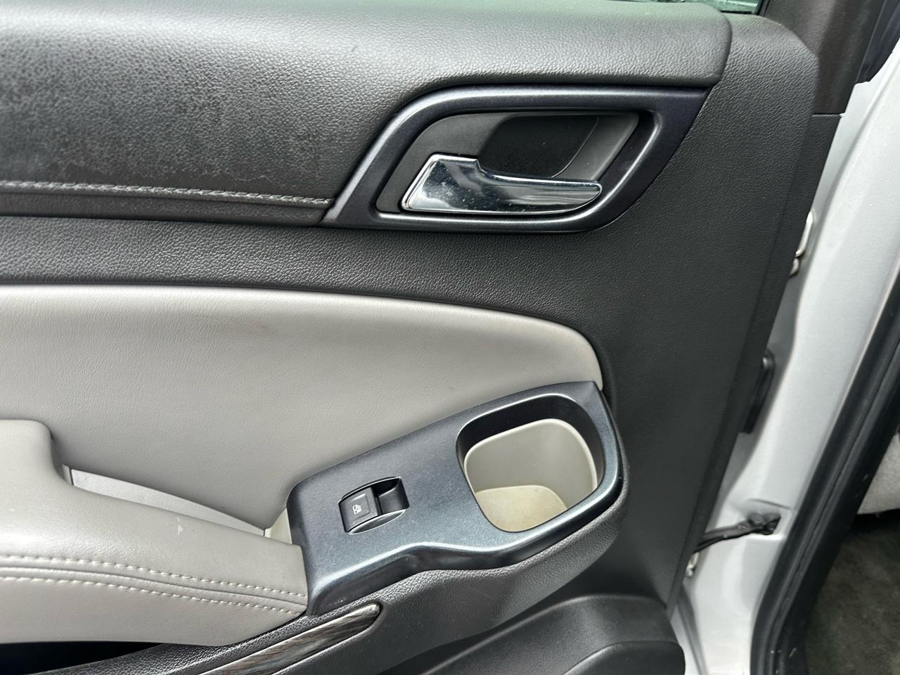 Chevrolet Tahoe 4WD 4dr LT 2015