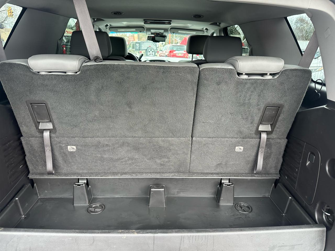 Chevrolet Tahoe 4WD 4dr LT 2015