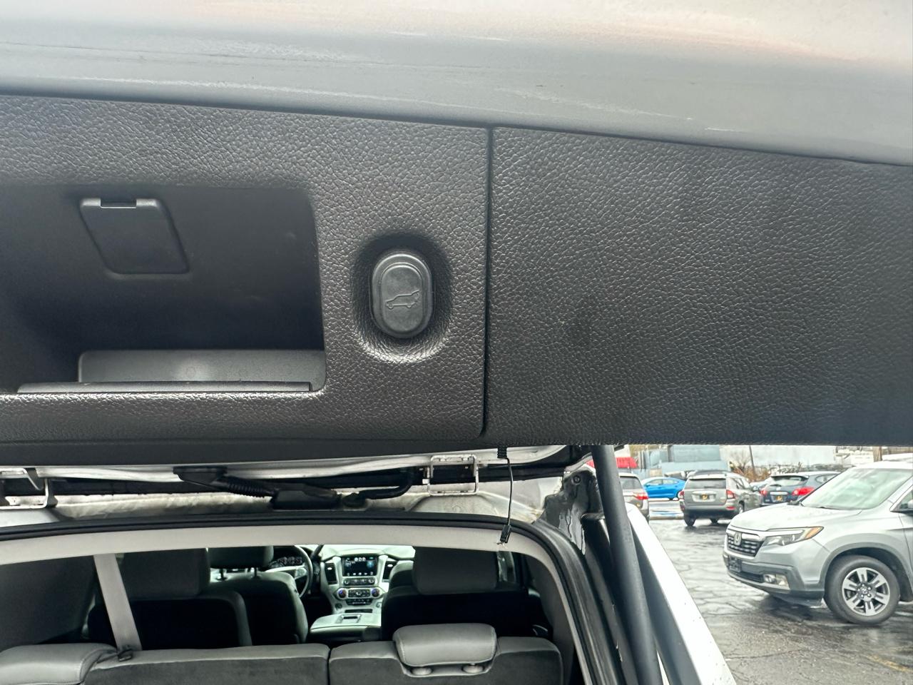 Chevrolet Tahoe 4WD 4dr LT 2015