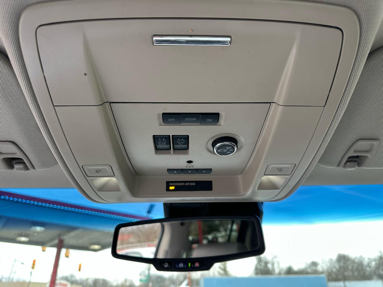 GMC Yukon XL 4WD 4dr Denali 2016