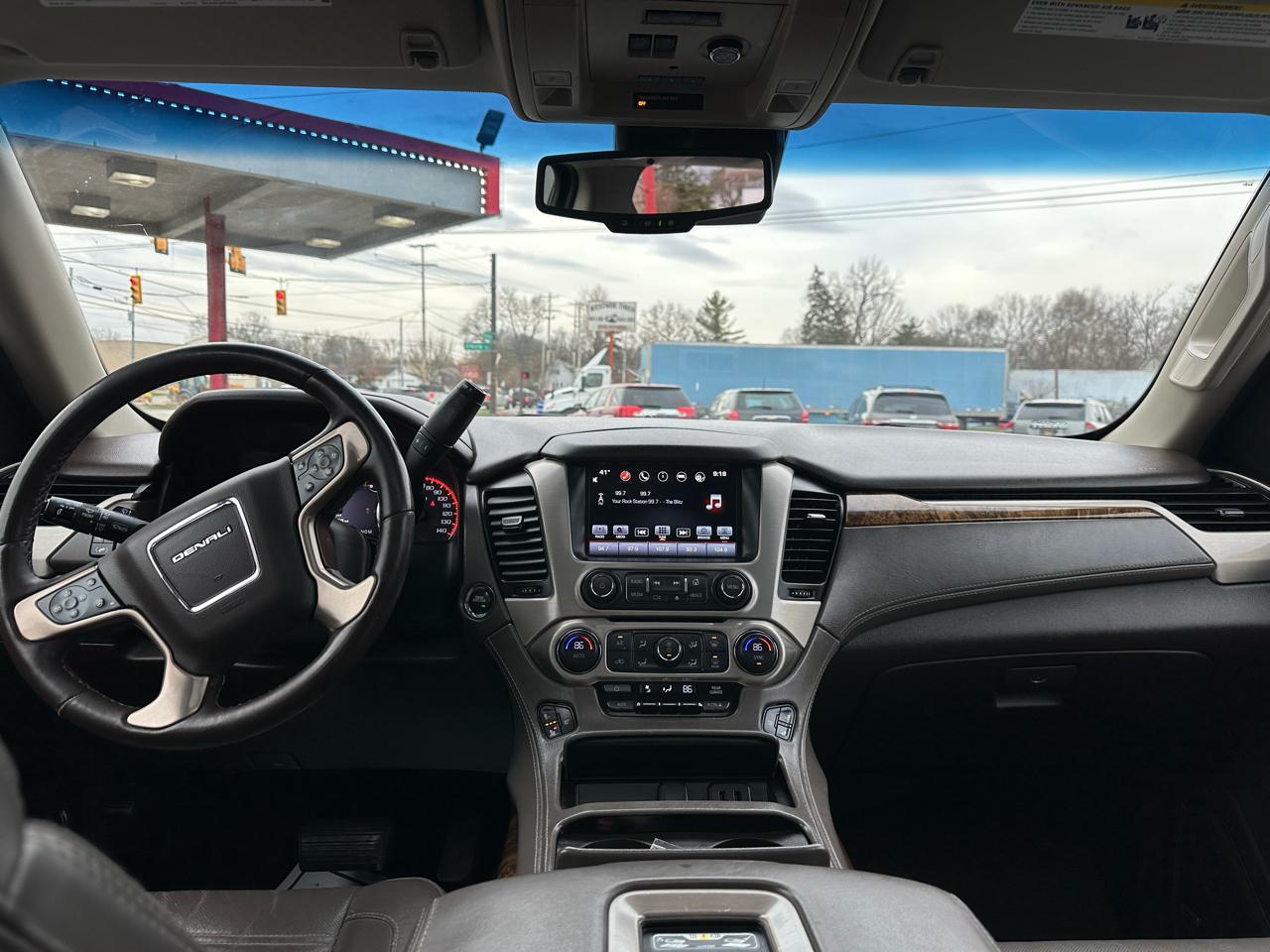 GMC Yukon XL 4WD 4dr Denali 2016