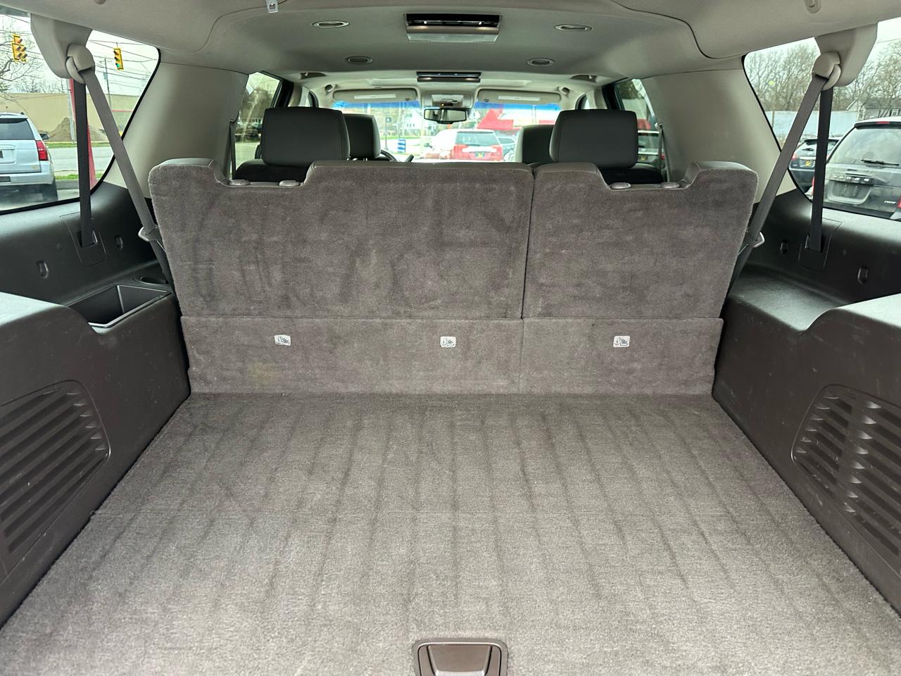 GMC Yukon XL 4WD 4dr Denali 2016