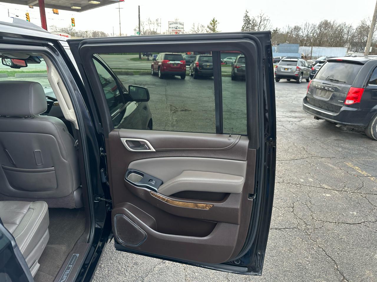 GMC Yukon XL 4WD 4dr Denali 2016