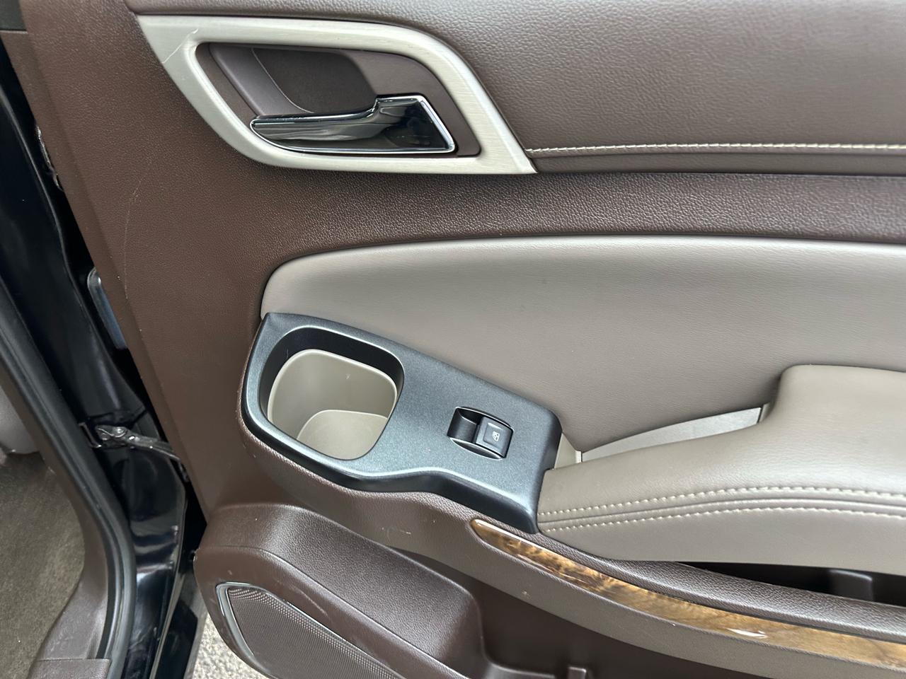 GMC Yukon XL 4WD 4dr Denali 2016