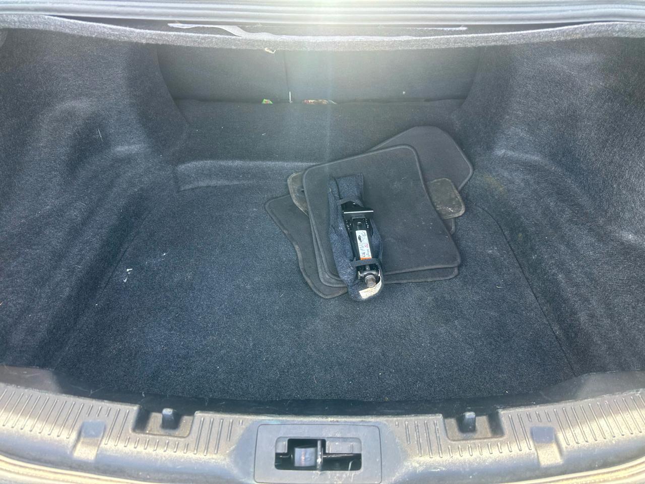 Ford Taurus SEL FWD 2018