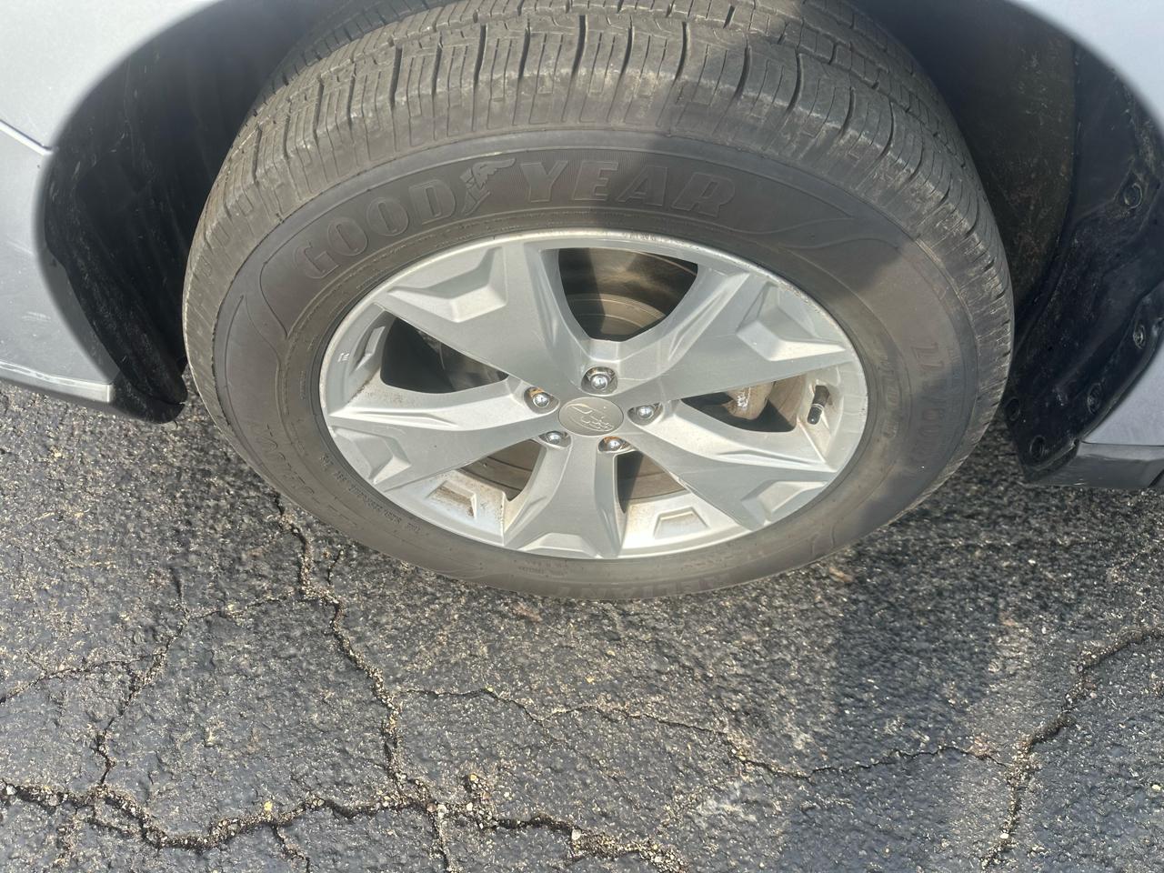 Subaru Forester 4dr Auto 2.5i Premium PZEV 2014