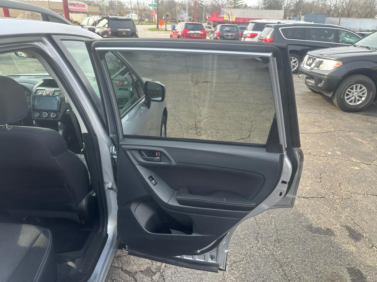 Subaru Forester 4dr Auto 2.5i Premium PZEV 2014