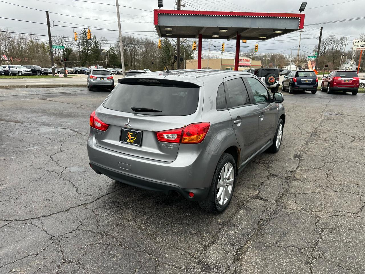 Mitsubishi Outlander Sport 2WD 4dr Man ES 2014