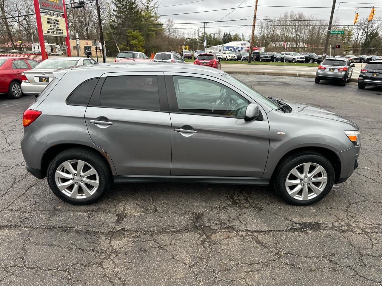 Mitsubishi Outlander Sport 2WD 4dr Man ES 2014