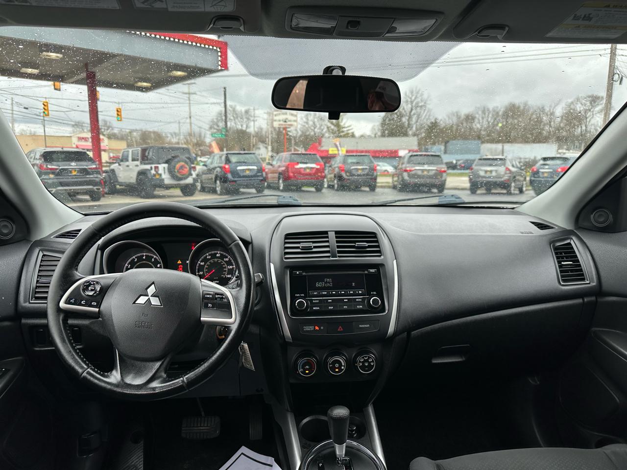 Mitsubishi Outlander Sport 2WD 4dr Man ES 2014