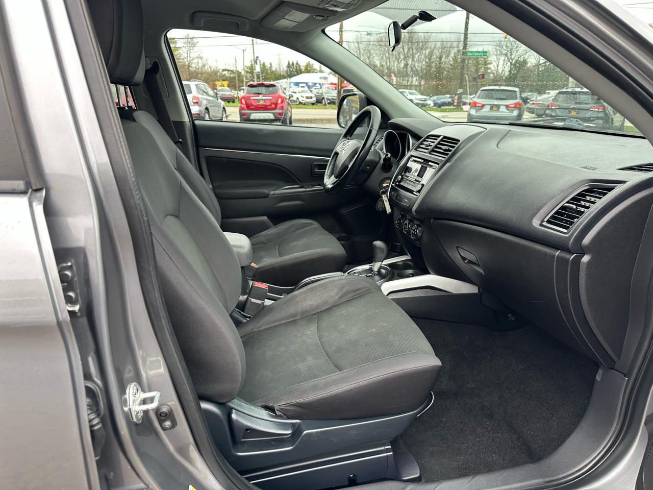 Mitsubishi Outlander Sport 2WD 4dr Man ES 2014