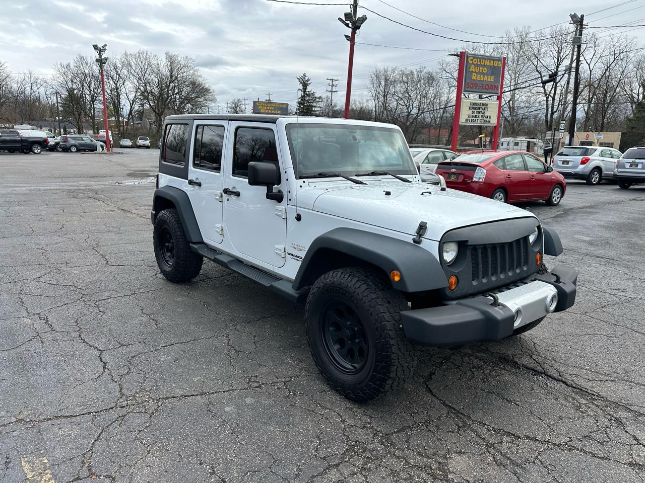 Jeep Wrangler Unlimited 4WD 4dr Sahara 2013