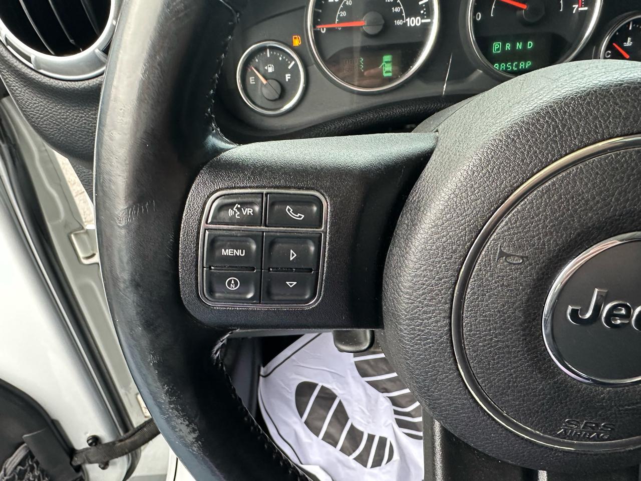 Jeep Wrangler Unlimited 4WD 4dr Sahara 2013