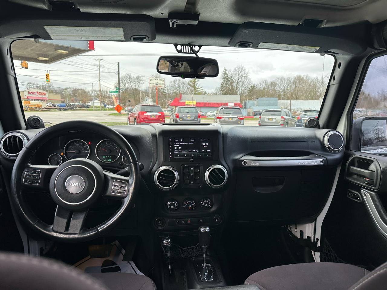 Jeep Wrangler Unlimited 4WD 4dr Sahara 2013