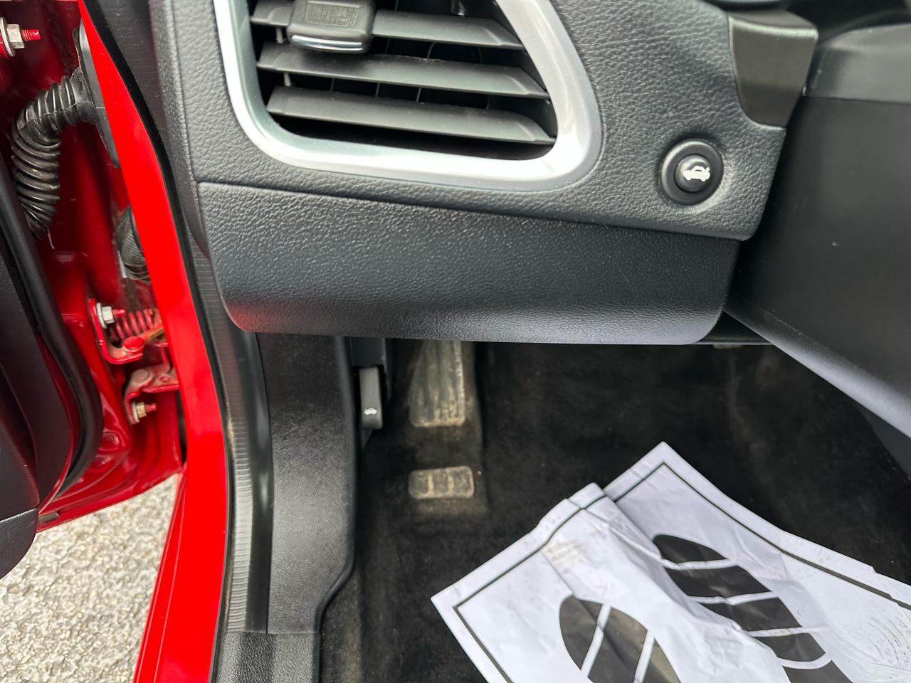 Dodge Avenger 4dr Sdn SXT 2013